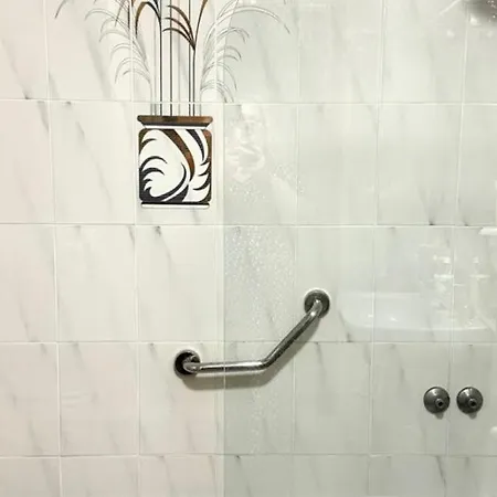 아파트 By Loslocos In 또레비에하